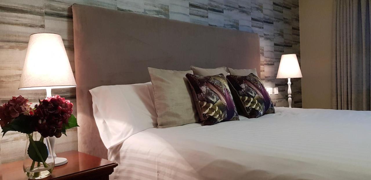 Nesbitt Arms Boutique Hotel アーダーラ エクステリア 写真