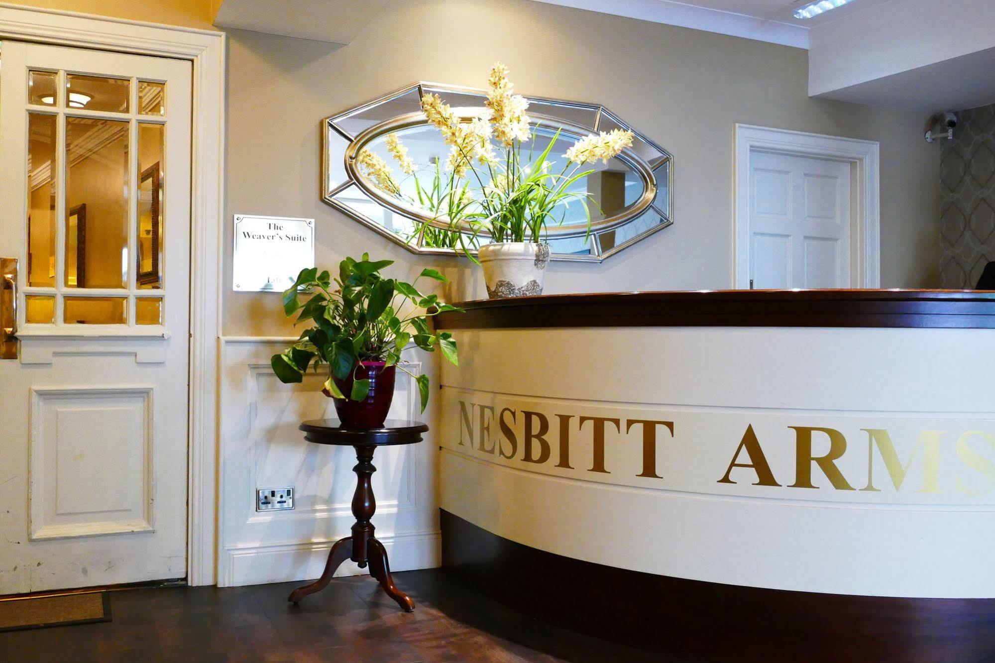 Nesbitt Arms Boutique Hotel アーダーラ エクステリア 写真